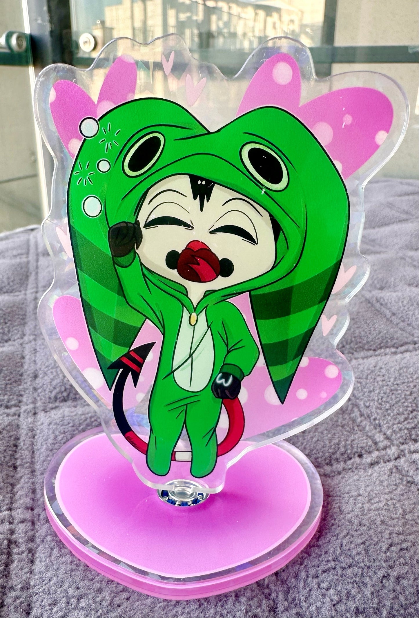 Sleepy Rotating Standee’s