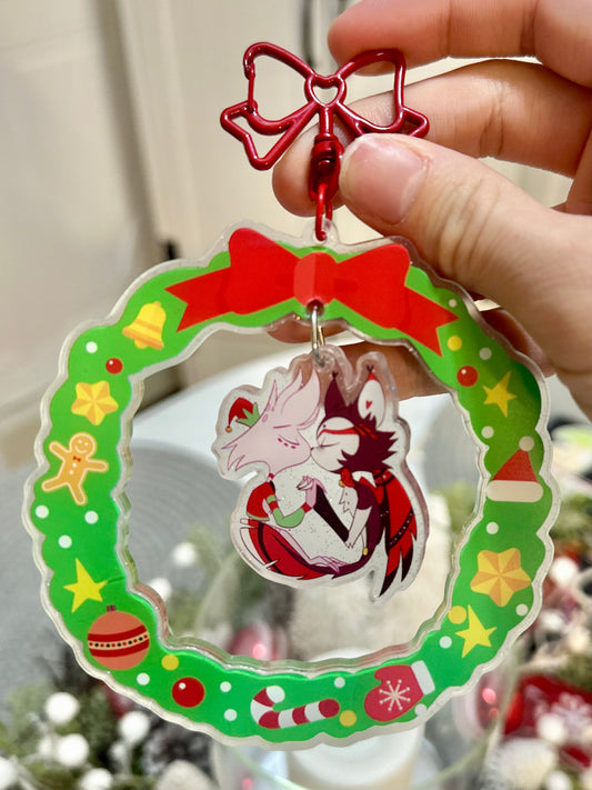 HuskerDust Wreath Keychain